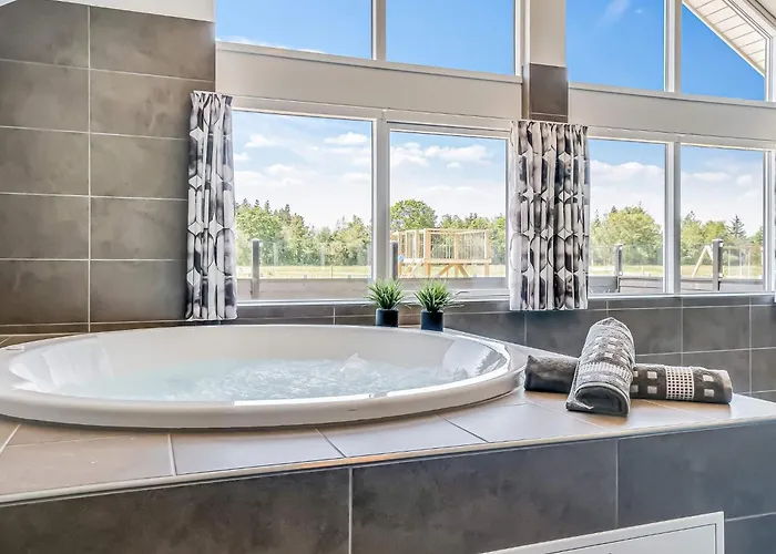 בית נופש 5 Star In *